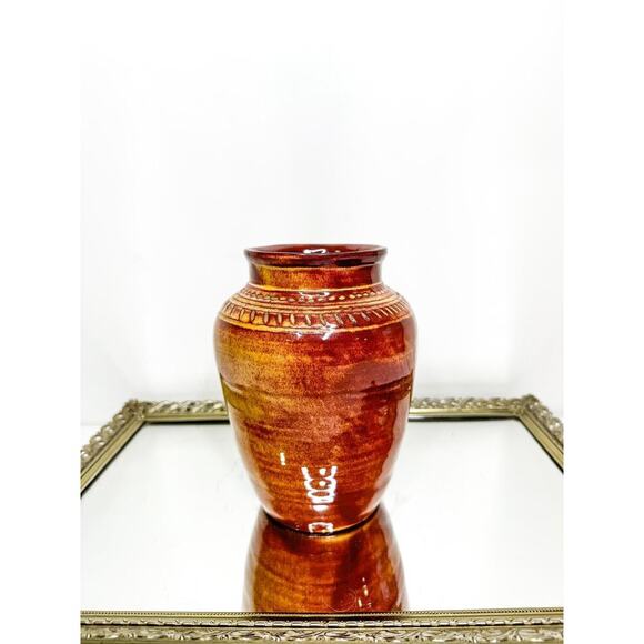 Beautiful Fall Autumn Colored Signed Pottery Vase - Picture 1 of 8
